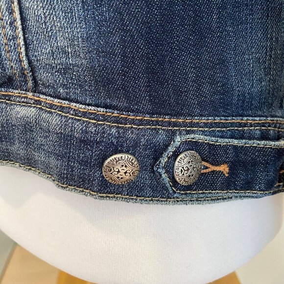 Silver jeans co. Women Vintage-Style Denim Jacket With Button Front & Contr - Picture 7 of 16